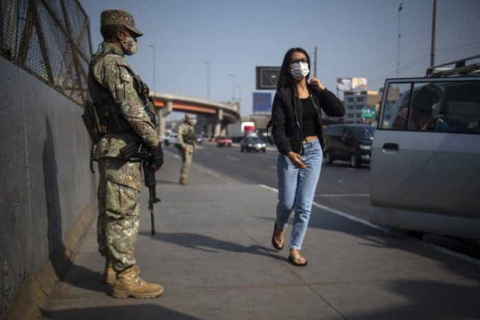 Castillo anuncia fim do toque de recolher no Peru após diálogo com o Congresso