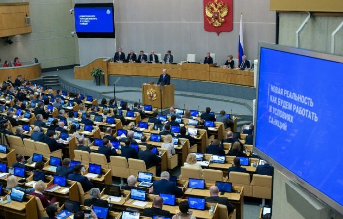 Rússia alerta para retaliações após Youtube bloquear canal do Parlamento