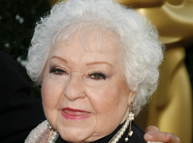 Atriz de ‘Seinfeld’ e ‘Toy Story’, Estelle Harris morre aos 93 anos