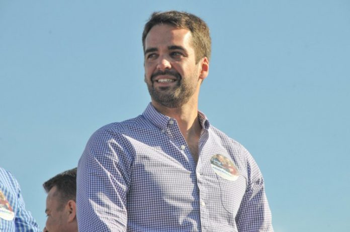 Sem indicar futuro, Eduardo Leite renuncia ao governo do Rio Grande do Sul