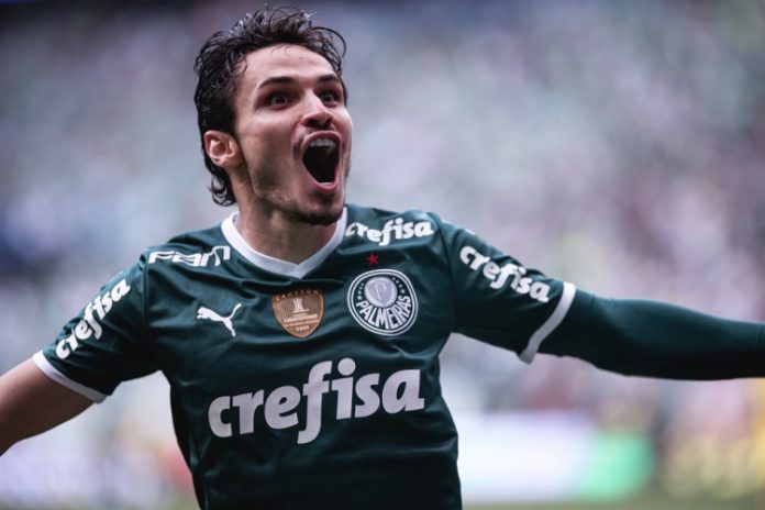 Em virada histórica, Palmeiras goleia o São Paulo por 4 a 0 e conquista o Campeonato Paulista