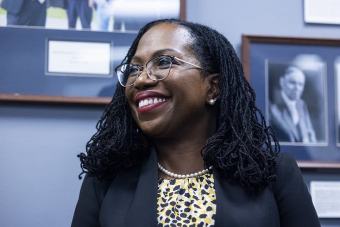 Ketanji Brown Jackson será a primeira juíza negra da Suprema Corte dos EUA