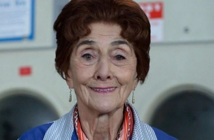 Morre a atriz June Brown, a Dot Cotton de ‘EastEnders’, aos 95 anos