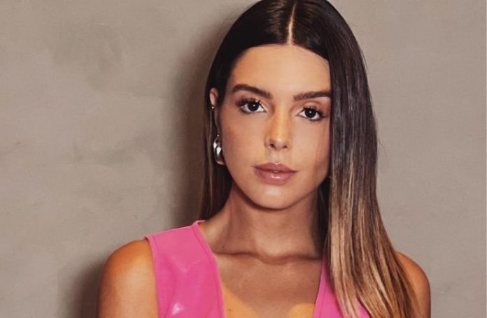 Giovanna Lancellotti mostra sequela após sofrer acidente esquiando