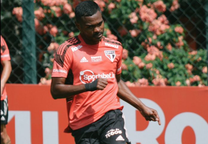 Nikão deve ser a novidade do São Paulo para a estreia no Brasileirão
