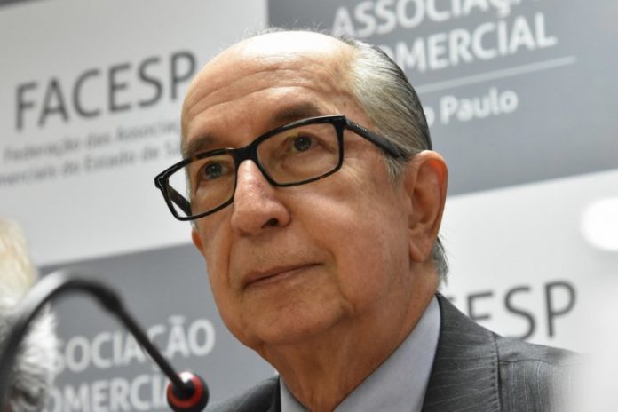 Reforma tributária aumenta carga e deixa sistema mais complexo, diz ex-secretário da Receita