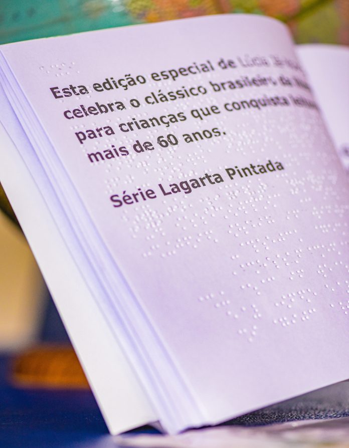 Transcritora de Braille fala sobre a profissão e a importância do sistema: ‘Uma invenção genial, ainda subestimada’