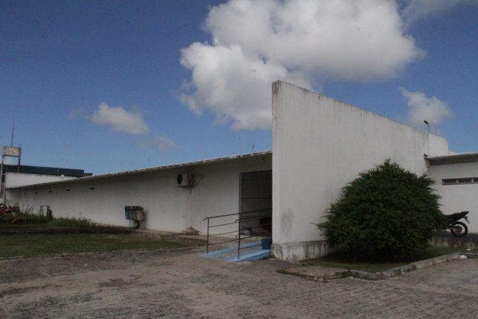 Mãe é autuada em flagrante por suspeita de tortura e morte de filho de um ano, em João Pessoa