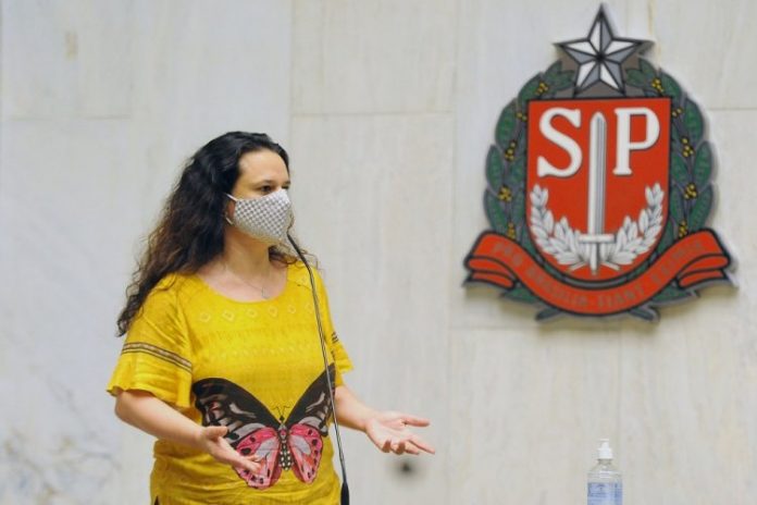 Janaina Paschoal diz que Moro entrou em um ‘vespeiro’ e arrumou ‘problema’ ao se filiar ao União Brasil