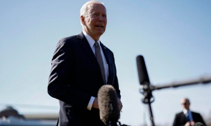 Biden pede que Putin seja julgado por crimes de guerra após mortes em Bucha