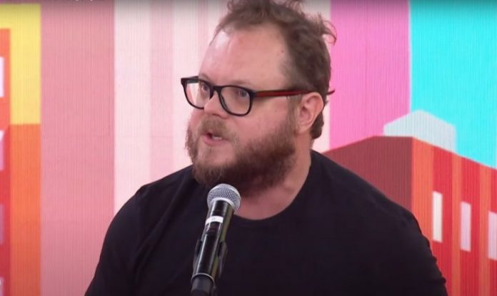 Lord Vinheteiro elogia músicas de Anitta: ‘Obra de arte’