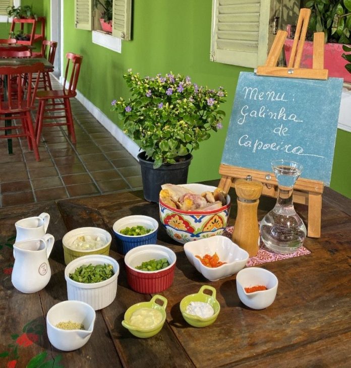 Aprenda como fazer receita de galinha de capoeira no Chef JPB