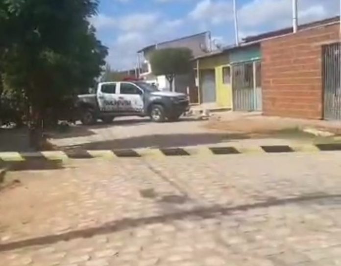 Atentado a tiros deixa um homem morto e outro ferido em Mossoró