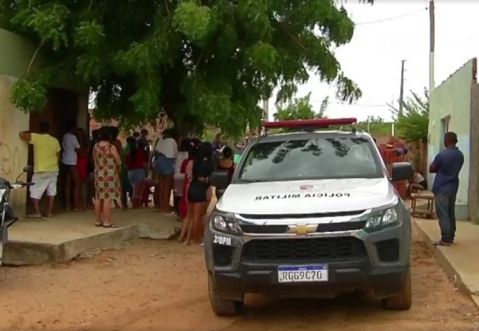 Dois irmãos e amigo são executados a tiros dentro de casa durante almoço em família em Mossoró