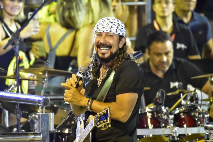 Entrega de abadás do Carnatal começa nesta quinta (8); veja horários e locais