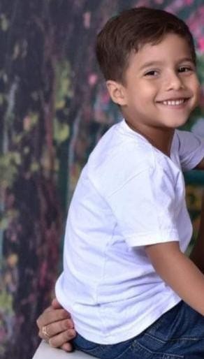 Garoto de 8 anos morre atropelado após atravessar a rua na Grande Natal
