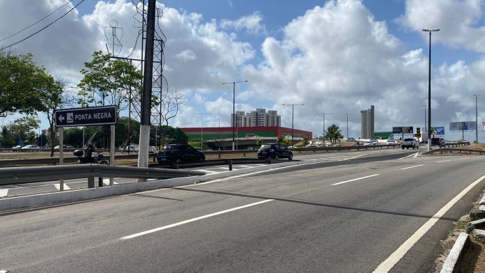 Nova agulha de acesso da marginal da BR-101 para o viaduto de Ponta Negra tem acesso liberado em Natal