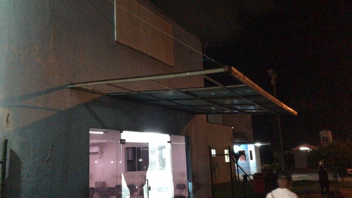 UPA na Zona Norte de Natal suspende atendimento por falta d’água e usa caminhão-pipa para abastecer unidade