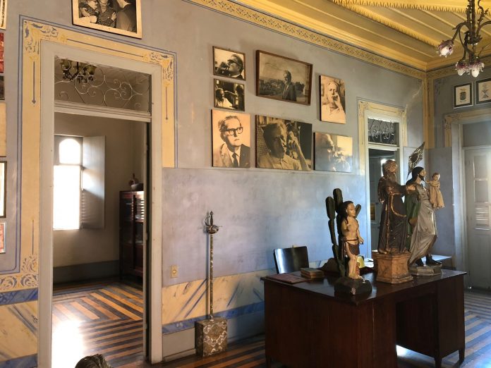 Casa onde morou Câmara Cascudo tem visitas gratuitas até sexta (30) em comemoração ao aniversário do folclorista potiguar