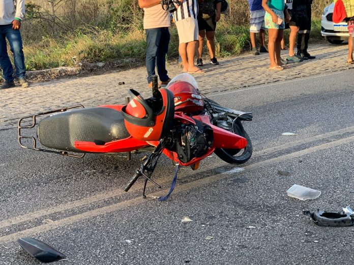 Motociclista morre após colidir com carro na RN-313 na Grande Natal