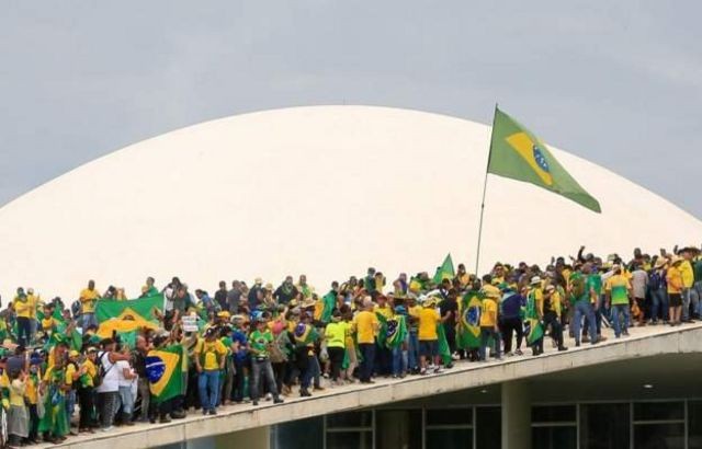 Senadores e deputados do Rio Grande do Norte repudiam atos antidemocráticos em Brasília