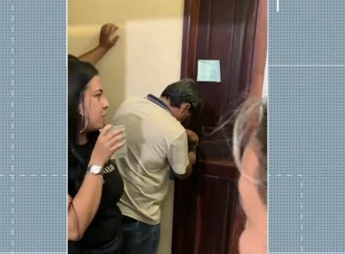 Novo prefeito interino de Ipanguaçu, no RN, contrata chaveiro ao não conseguir abrir portas da sede da prefeitura