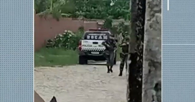 Bandidos fazem arrastão em casa de sargento, armodaçam reféns e morrem após troca de tiros com a PM em Mossoró