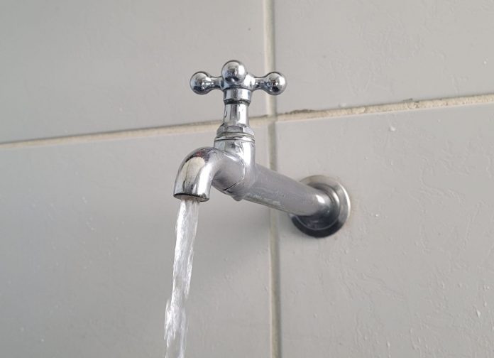 Conta de água pode ficar mais cara em Natal: Caern pede reajuste de 13% na tarifa