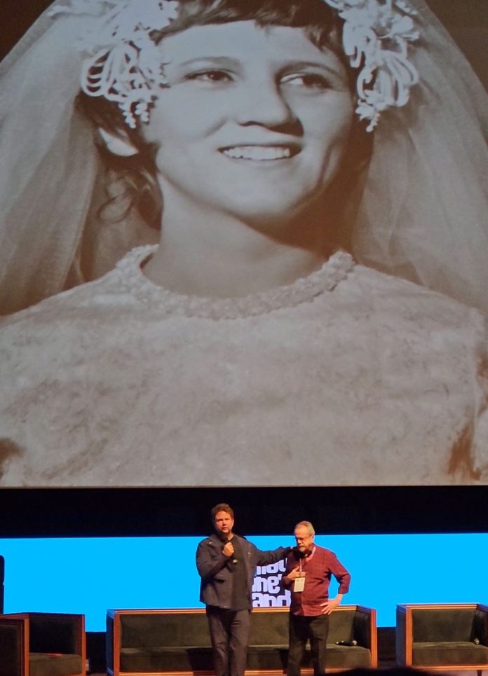 Selton Mello homenageia mãe e emociona fãs em evento na Paraíba: ‘se vocês gostam de mim, gostam dela’