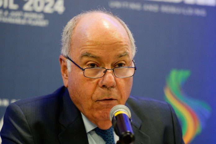 Senadores da oposição querem convocar Celso Amorim e Mauro Vieira para explicações sobre a Venezuela