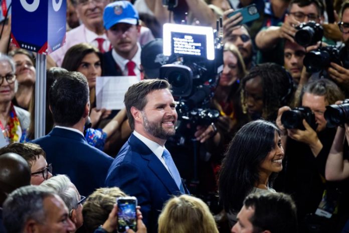 Saiba quem é J.D. Vance, candidato à vice na chapa de Donald Trump