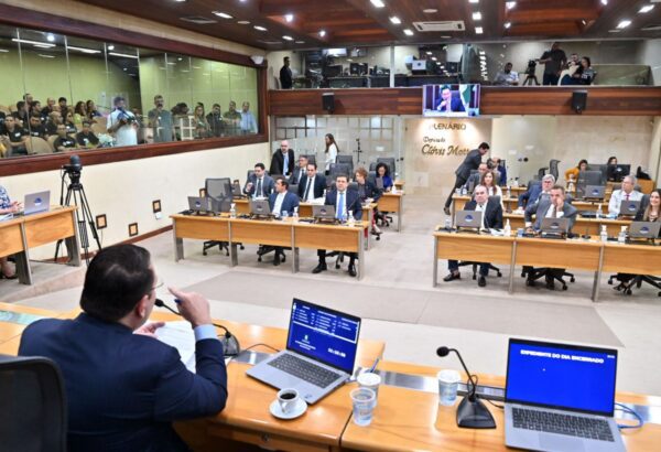 Assembleia do RN aprova lei que reduz tempo de promoção para policiais e bombeiros militares