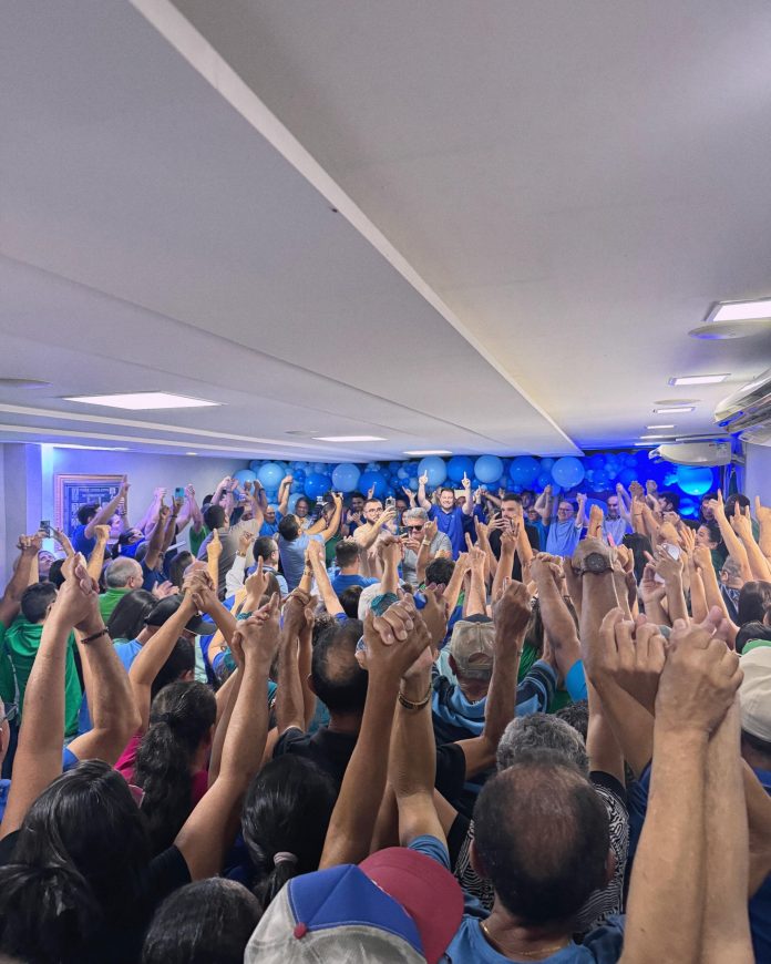 CASA CHEIA: Iogo e Paula lotam convenção em Jucurutu