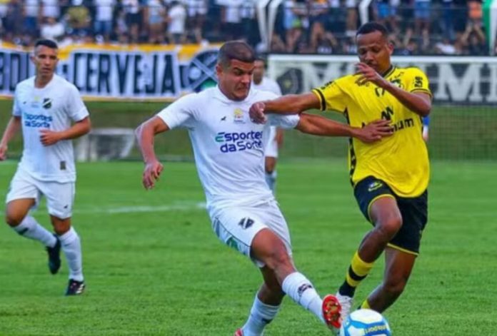 ABC sai na frente mas fica no empate com o São Bernardo-SP