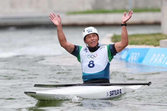 Canoagem Slalom: Ana Sátila conquista resultado histórico para o Brasil, mas não consegue subir ao pódio