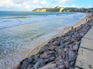 Juiz determina que Idema conceda licença de instalação para Engorda de Ponta Negra imediatamente e diz que situação é humilhante