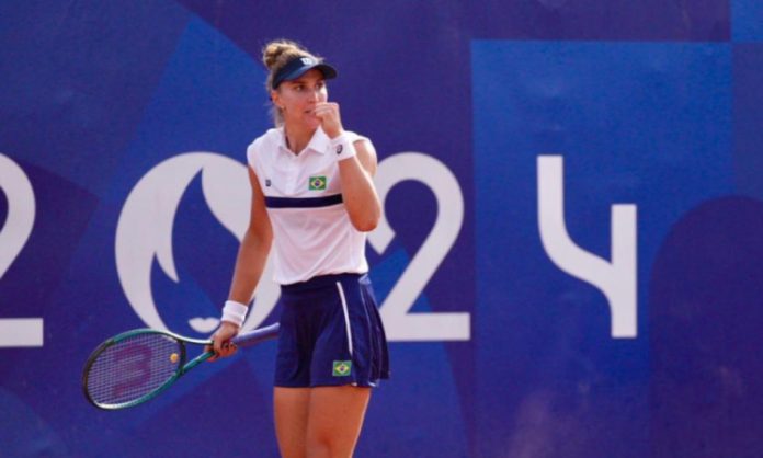 Após ser eliminada do simples, Bia Haddad avança nas duplas ao lado de Luisa Stefani