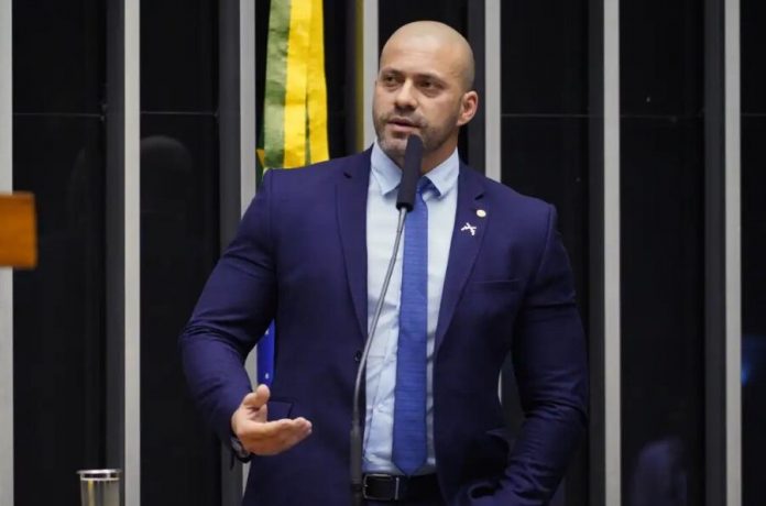 Moraes nega regime semiaberto de prisão ao ex-deputado Daniel Silveira