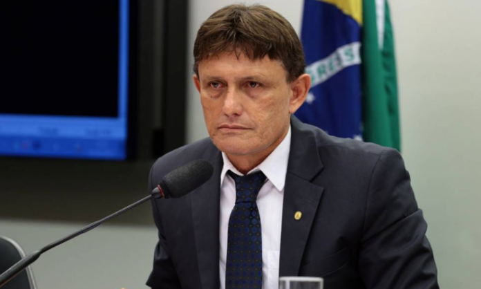 Paraná Pesquisas: Delegado Éder Mauro lidera disputa à prefeitura de Belém