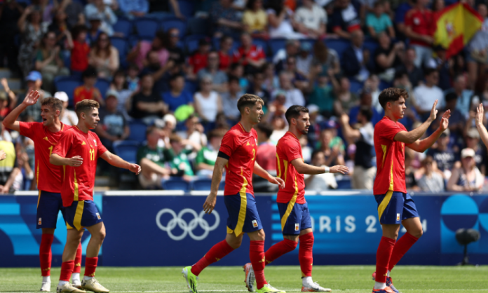 Espanha ganha de 2 a 1 do estreante Uzbequistão na estreia das Olimpíadas