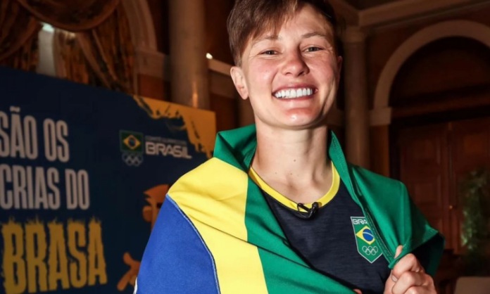 Conheça Raquel Kochhann, atleta que irá carregar bandeira do Brasil na abertura dos Jogos Olímpicos
