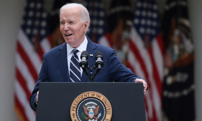 Médico de Biden diz que sintomas de covid-19 ‘quase desapareceram completamente’