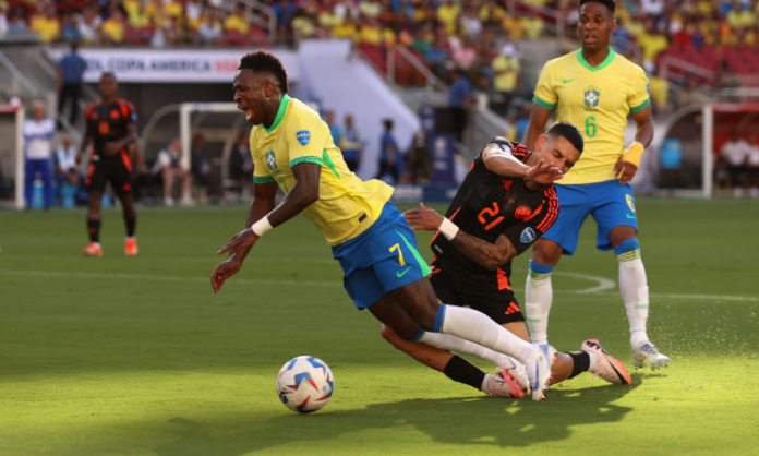 Brasil cai no ranking masculino da Fifa e Espanha dá salto após título da Eurocopa