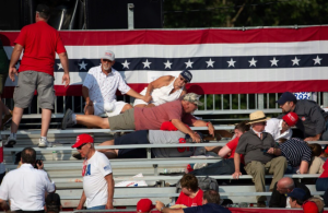 Um espectador foi morto e outros dois ficaram feridos durante comício de Trump