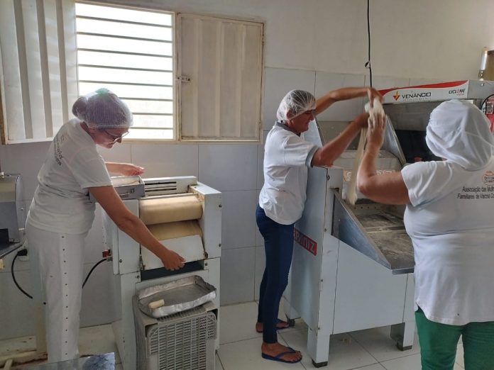 Energia solar: sol vira economia para pequenas indústrias, miniempreendimentos e agricultores no Sertão da Paraíba