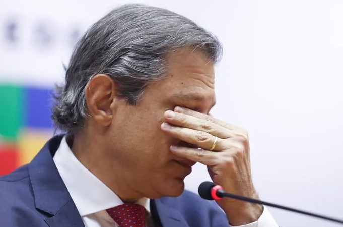 MARIO SABINO: Petistas estão levando uma surra de bolsonaristas nas redes sociais