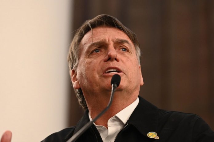 Bolsonaro diz esperar ‘outras correções’ da Polícia Federal sobre caso das joias