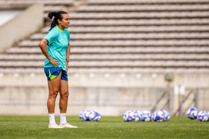 Seleção espanhola mostra respeito e admiração por Marta: ‘É uma honra jogar contra ela’