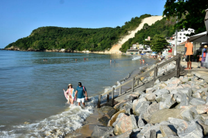 Prefeitura contesta recomendação do MPF sobre obra de engorda em Ponta Negra; entenda