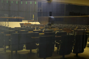 Deputados somam 493 faltas sem justificativa neste ano. Veja ranking